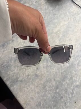 Grey Costa Tybee 580P gray lense glasses